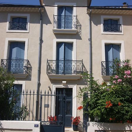 Bed and Breakfast Le Petit Moliere Servian Экстерьер фото