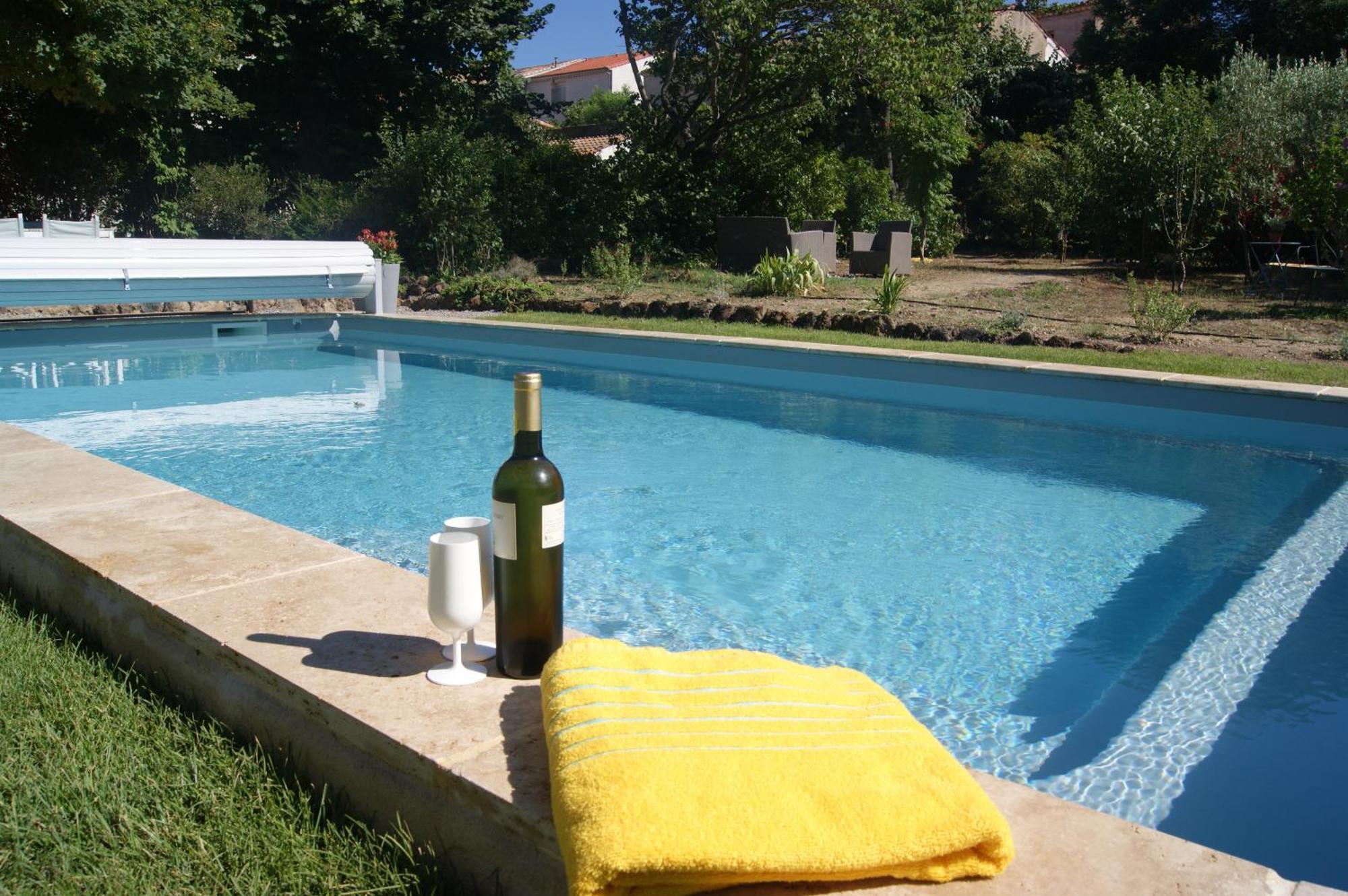 Bed and Breakfast Le Petit Moliere Servian Экстерьер фото